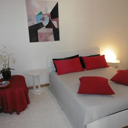 Il Giardinetto Couette-café 3*